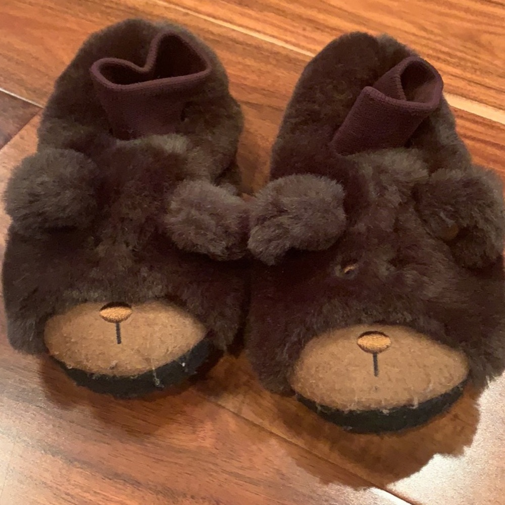 LL Bean kids slippers